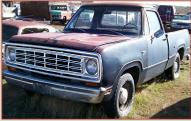 1976 Dodge D100 Custom 1/2 Ton Sweptside Pickup Truck For Sale $5,000 left front view