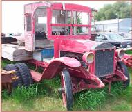 1925 Diamond T Model U3 2 1/2 Ton Flatbed Truck For Sale $5,500 right front view