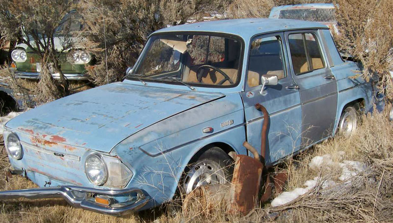 1966 Renault 10 Automatic. 1965 Renault 10 4 door sedan