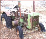 1949 JD John Deere Model D with steering brakes and PTO right front view