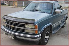 1990 Chevrolet C-1500 SilveradoFleetside pickup truck for sale $6,000 left front view