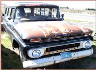 1962 Chevy Series 10 1/2 ton 2 door Suburban Carryall right front view
