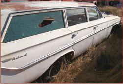 1961 Chevrolet Bel Air Parkwood 6 passenger station wagon right rear view for sale $3,500 the way the car is and $5,000 with the replacement front fender sets.